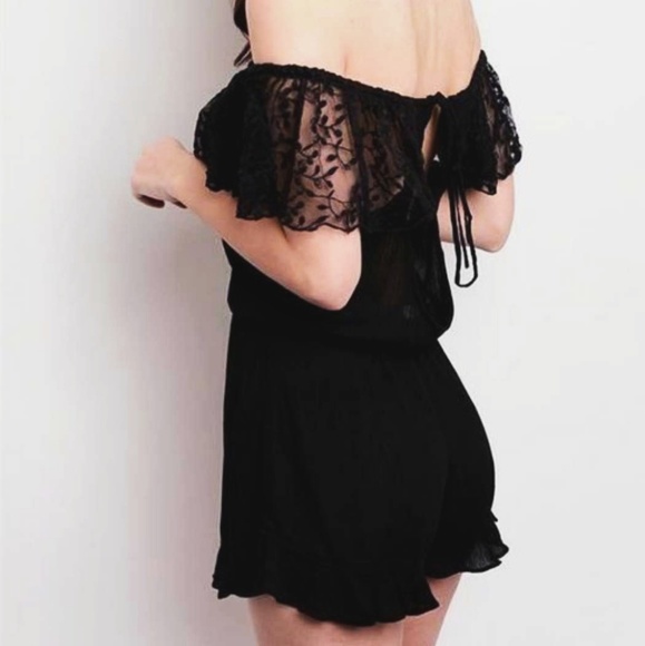 Lace Ruffle Romper - Picture 2 of 3